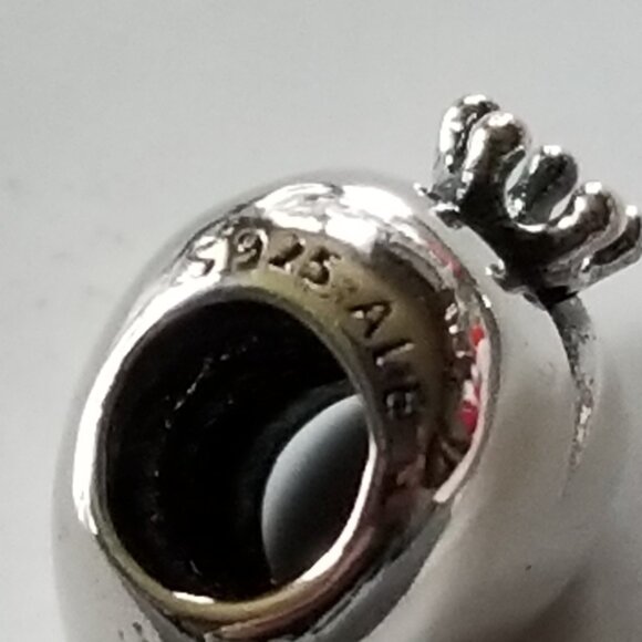 Pandora Mom Of The Year Heart Charm - Picture 6 of 8
